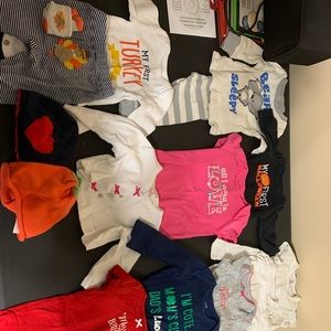 Various sizes in baby clothes from NB to 6 MO
